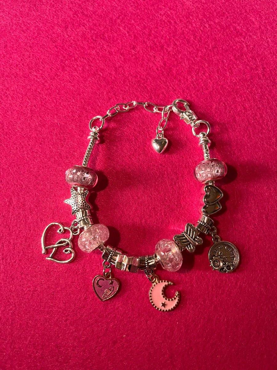 thomson_candace's tweet photo. Excited to share this item from my #etsy shop: Taylor Swift inspired charm bracelet #pink #pop #music
#Taylorswift https://t.co/sDVDKfsOfL https://t.co/W28Uhzd7Hm