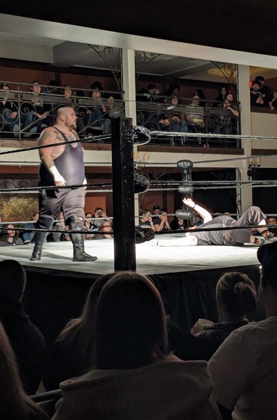 wadeo29's tweet photo. Saturday night in front of a #SoldOut crowd we showed #HPW is where #TheBigBoysPlay …
#FirstTimeEver VS @DocRichards629
#HossDivision #BigManLucha
(video coming soon) https://t.co/gIfexn6Ufc