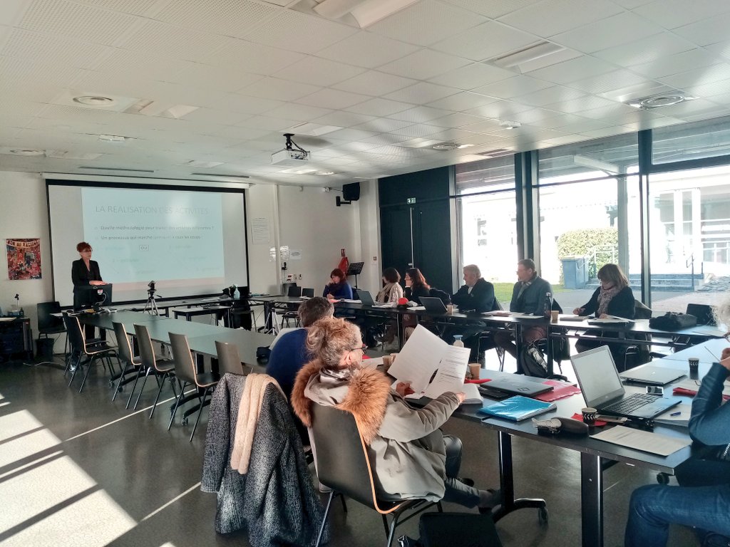 acTlseEG: 🏔️Une belle journée de formation au <a href="/LMC_Tarbes/">Lycée général et Technologique Marie Curie</a> conçue par Mme Laurence Debard, Mme Dominique Courdesses, Mme Clarisse Jouary. Un grand merci à l'équipe, pour leur accueil et à tous, pour les échanges nourris sur les pratiques pédagogiques en B…