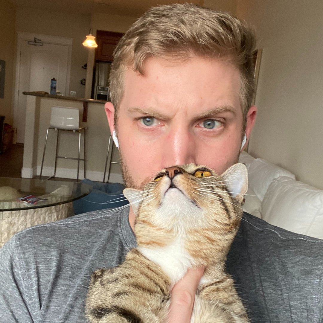 JKMktg's tweet photo. Shout out to JKM's Sean Truesdell @seantrues! When not working on #SEO and #websites, he's mountain biking &amp; being Catfather to Mel (pictured) and Seth. Want to support pets in need? Donate to Air for Paws https://t.co/kxiAeSOlXD. We're proud to be their #digitalmarketing agency. https://t.co/Y5JQrFfYJR