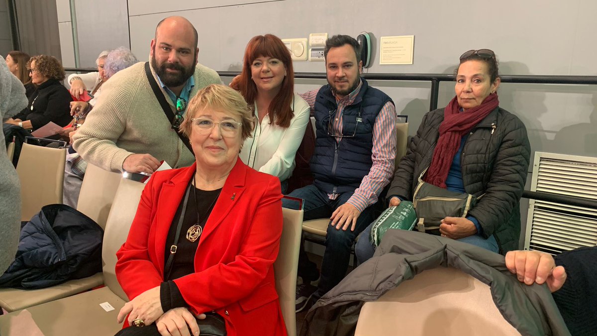gelesgertrudis's tweet photo. Ayer algunos trabajadores de Quipro nos acompañaron en la presentación de la candidatura a la alcaldía de Malaga de Dani Perez. GRACIAS. Apoyamos vuestras justas reivindicaciones. @aDanielPerez @PSOEaytoMalaga https://t.co/W7A6jESTmD