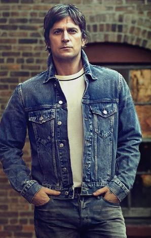 Happy 51 birthday to the amazing Matchbox Twenty vocalist Rob Thomas! 