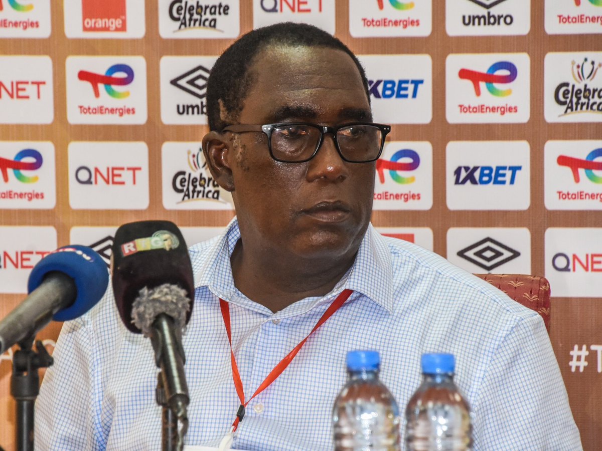 HACofficiel's tweet photo. 🎙️L’analyse de Coach 𝗞𝗮𝗻𝗳𝗼𝗿𝘆 𝗟𝗮𝗽𝗽𝗲́ 𝗕𝗔𝗡𝗚𝗢𝗨𝗥𝗔 🇬🇳 après la victoire (1-0) contre @SimbaSCTanzania 🇹🇿
⇨ https://t.co/xTdTaUQb64
#TotalEnergiesCAFCL #HACSimba
#PanAfricanTeam 🔴⚪️ https://t.co/Duez6yeU5i