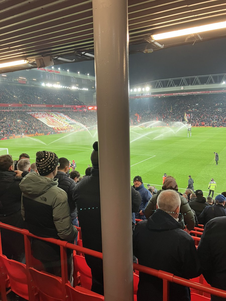 vm1878's tweet photo. Didn’t say obstructed view 🤬 #shitground #UTFT 💙 https://t.co/CT5ww0L4Wy