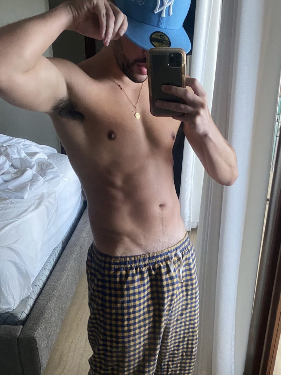 ໊ on Twitter: "bad bunny is so fine https://t.co/Ym9tY8SYYG" / Twitter