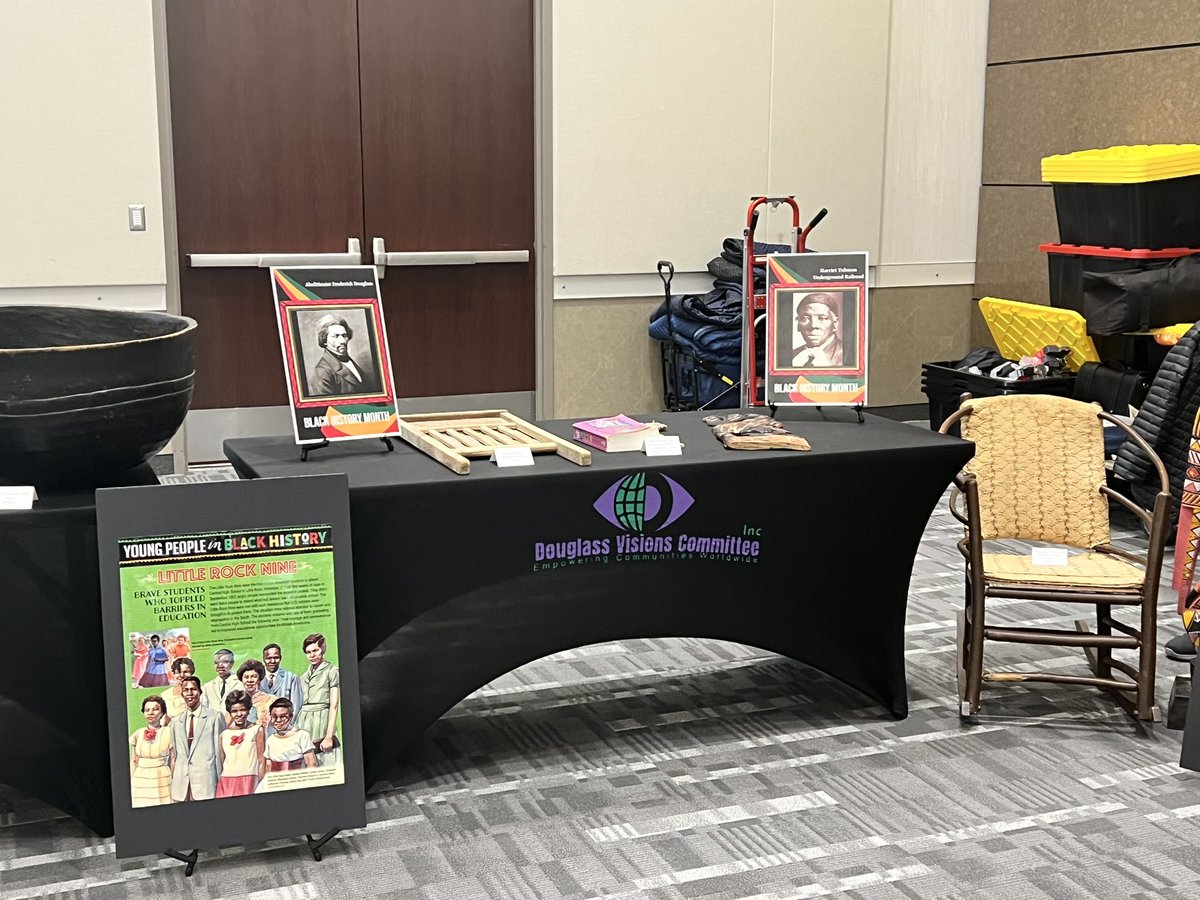 JamellForLE's tweet image. Great afternoon at Collin College Frisco campus, viewing the Douglas Visions - African American mobile Museum.

Thanks to Mark Bryant and the entire Credit Union of Texas for extending the invitation. Amazing event!