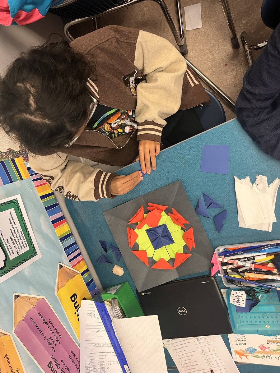 jojomom1974's tweet photo. Awesome art from our grade 6 class #3dimensions #abstract #patterns https://t.co/XDzuyrOnvq