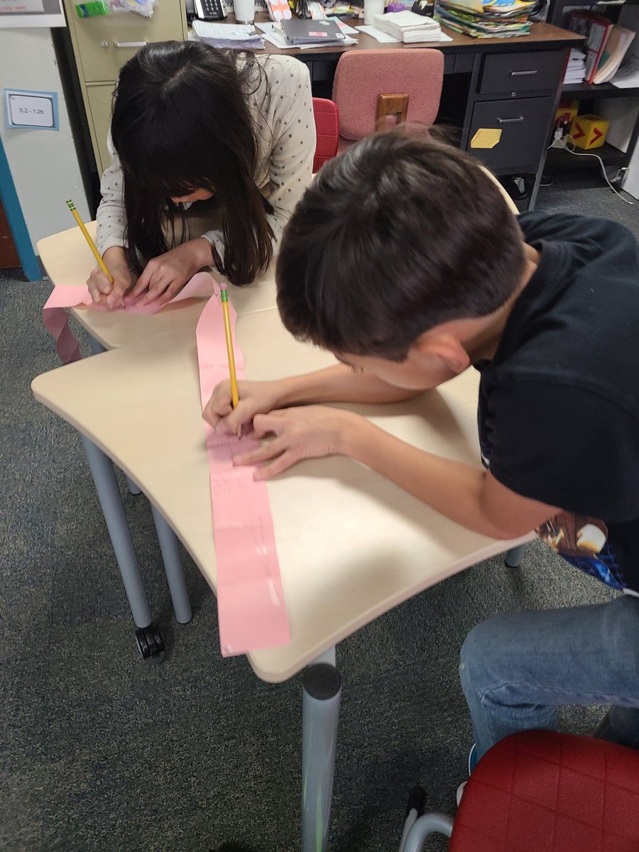 You know it is going to be a great start to your week when <a href="/maureen_salmon/">Maureen</a> pops in to help us turn a fraction number line into a measuring tool!  ❤️ #lakeside2223