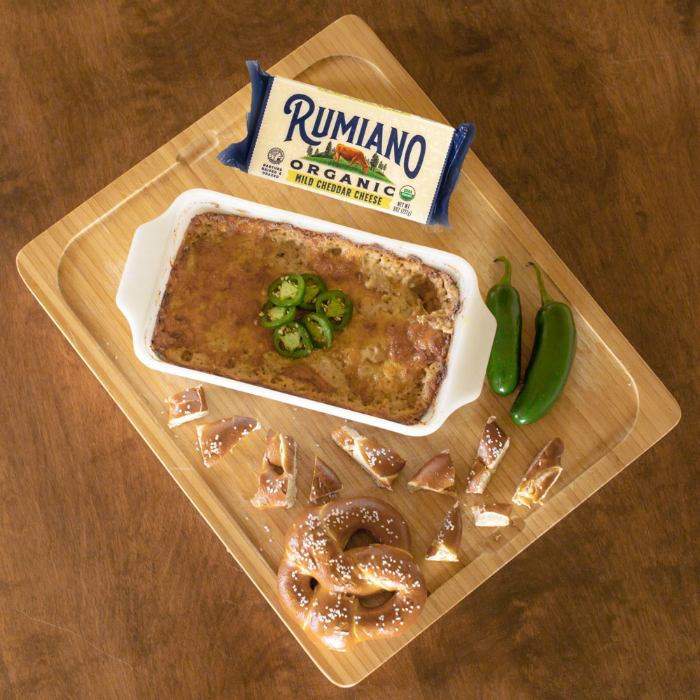 RumianoCheese's tweet photo. Happy #NationalCheddarDay because Cheddar is better! Check out this hot jalapeño cheddar dip made with Rumiano's Mild Cheddar. 🤤 https://t.co/CMa73mSdOU