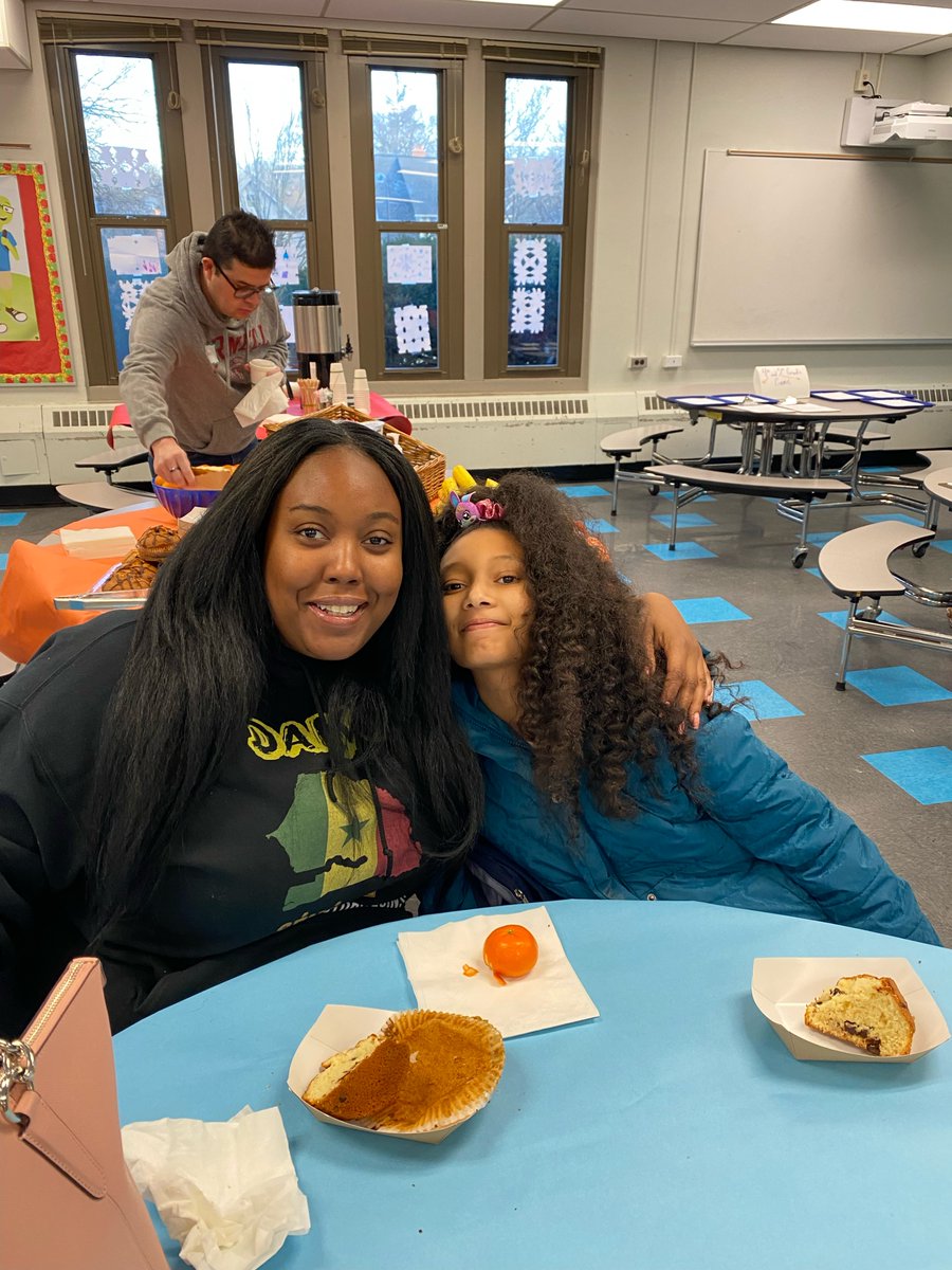 angellannarbor's tweet image. We love NAAPID!  Thank you, families, for coming to Angell for breakfast, activities, and classroom engagement!  #NAAPID @A2schools