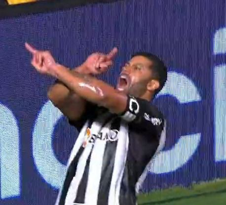 paposfut's tweet photo. A comemoração do Hulk pra torcida do Cruzeiro KKKKKKKKKKKKKKKKKKKKKKKKKKKK

O FUTEBOL RESPIRA https://t.co/pjnXgk0IjM