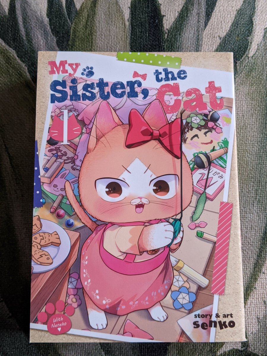 It's #MangaMonday and I cannot get over how cute and wholesome this book is 🥺💚