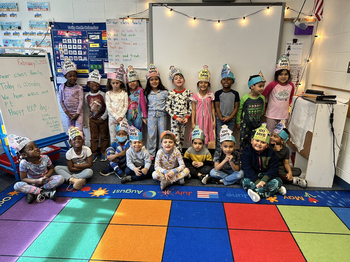 MrsMoranFCPS's tweet photo. Kindergarten had so much fun celebrating the 100th day of school! From making crowns, to completing 100 exercises and our favorite activity to date, 100th day fruit loop necklaces. @FCPSR3 @RiversideFCPS @FCPS_Kinder https://t.co/PfVWdoQETz