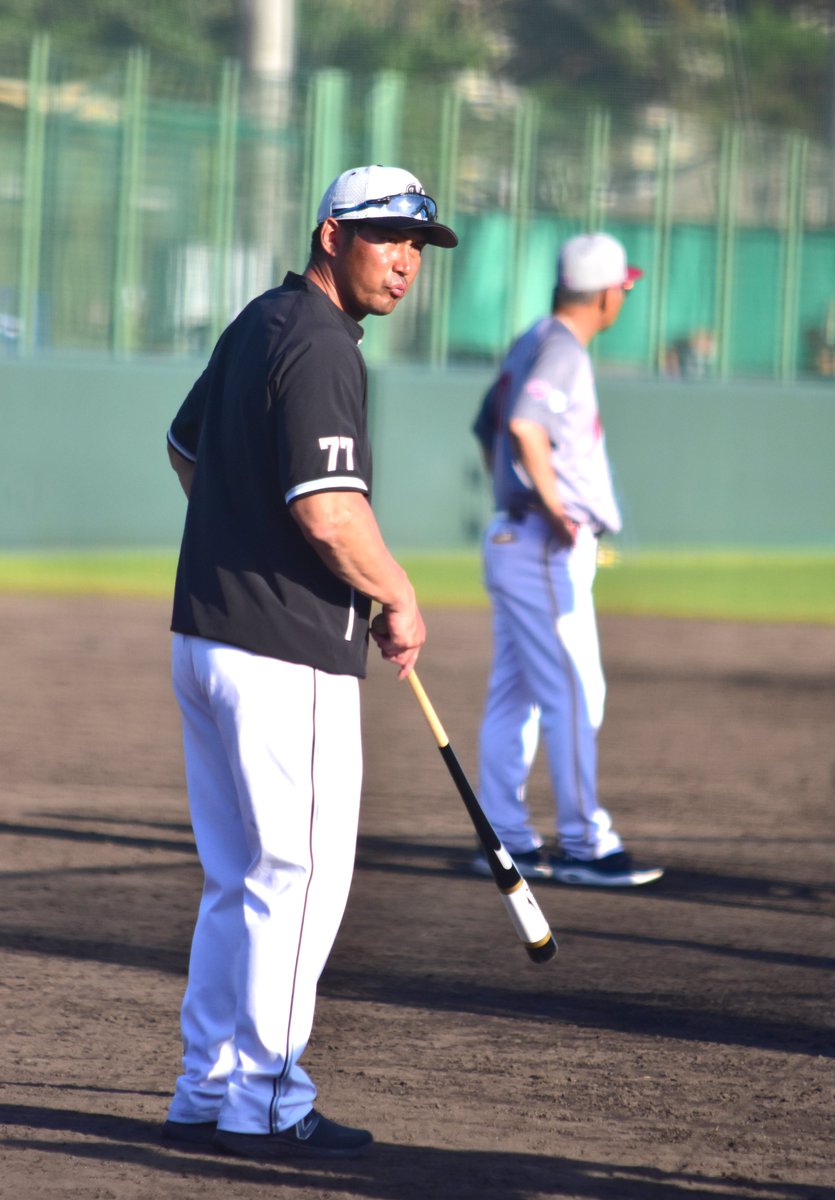 Lucky_B_F's tweet image. 誰でしょう？
そう、我らの栗原！(現在ロッテ77番)

#栗原健太