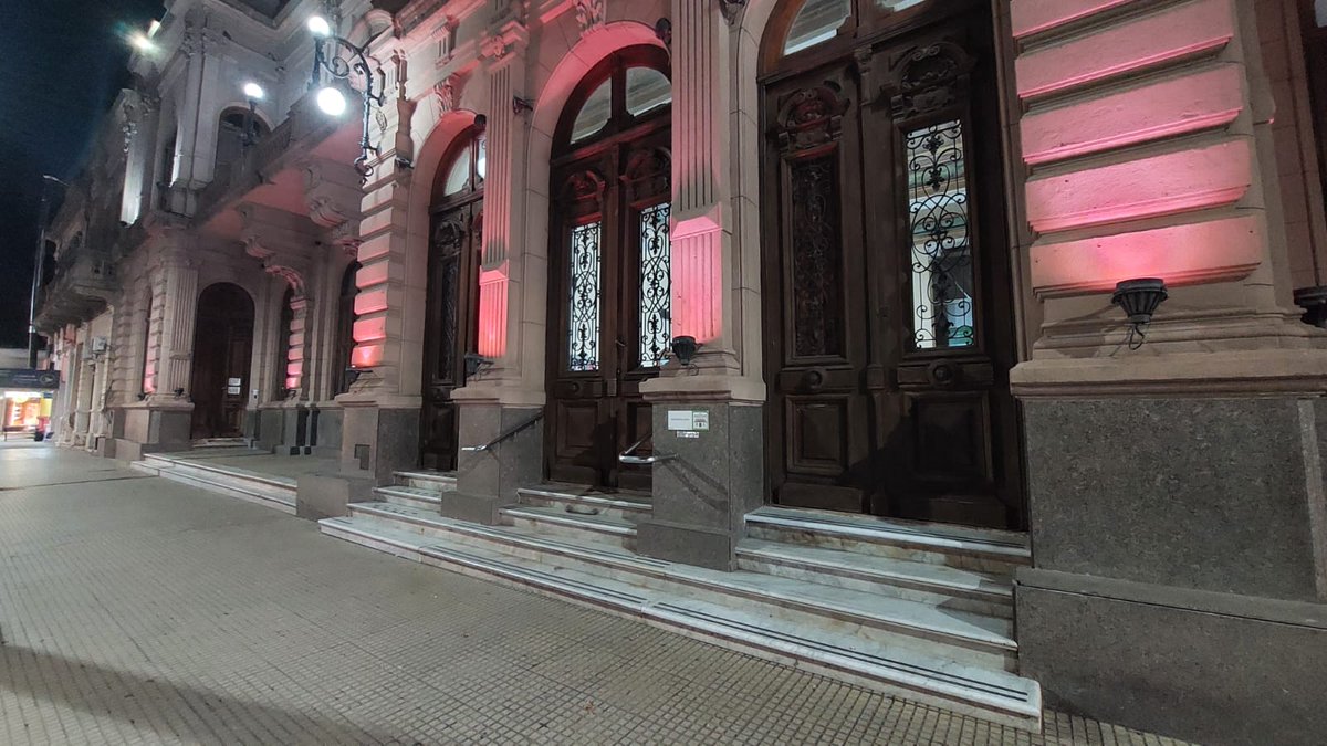 MuniChivilcoy's tweet photo. ♥️ Iluminamos el Palacio Municipal de color #rojo en conmemoración del #Día #Mundial de las #Cardiopatías #Congénitas

👉 Se celebra cada 14 de febrero, con el objetivo de prevenir tempranamente, para que los pacientes afectados puedan recibir el debido tratamiento. https://t.co/P6Vc58ze4M
