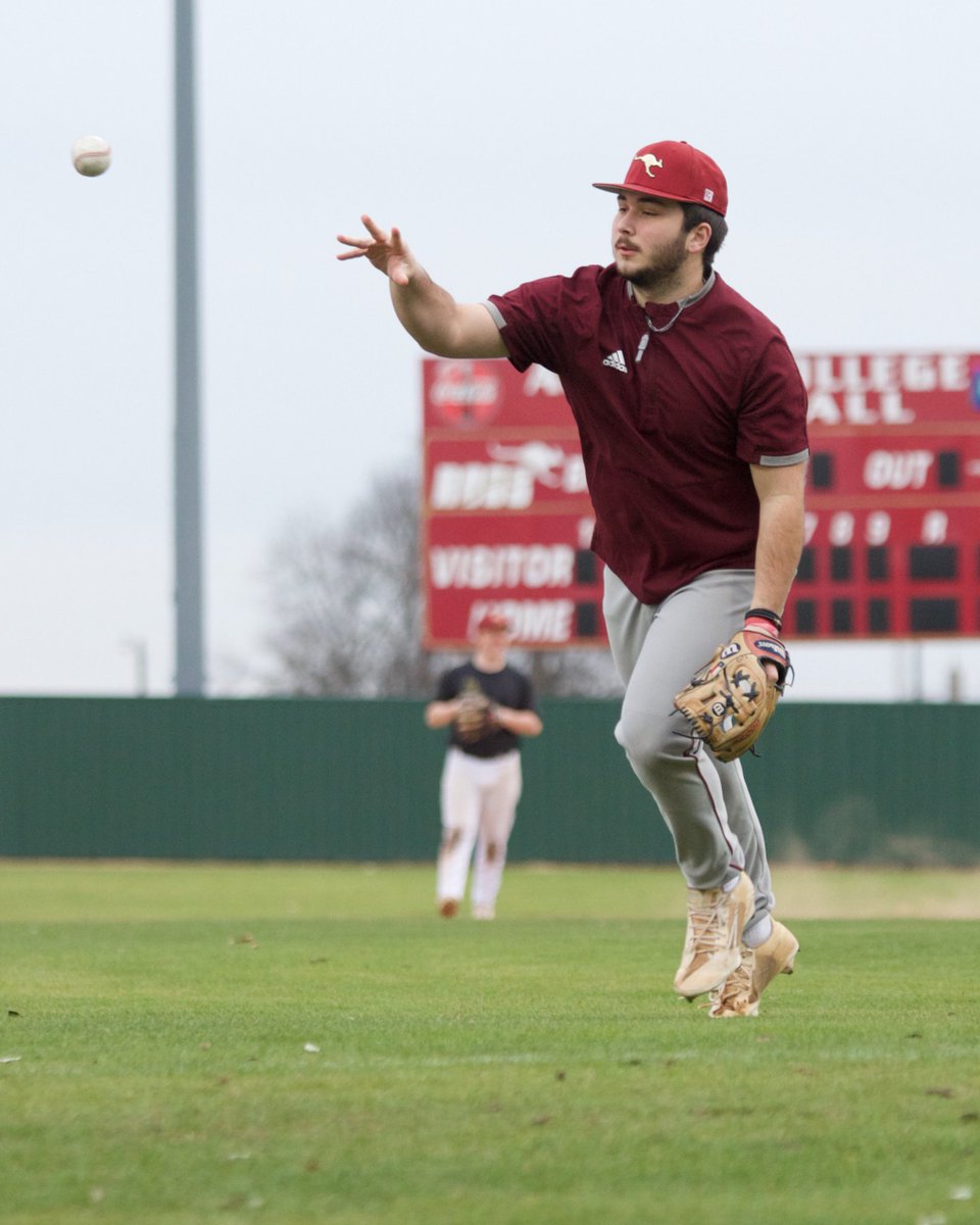 ackangaroosbsb's tweet photo. 🎼It’s beginning to look a lot like gameday🎼

📷: @acroossuperfan https://t.co/Jb6NROTrG3