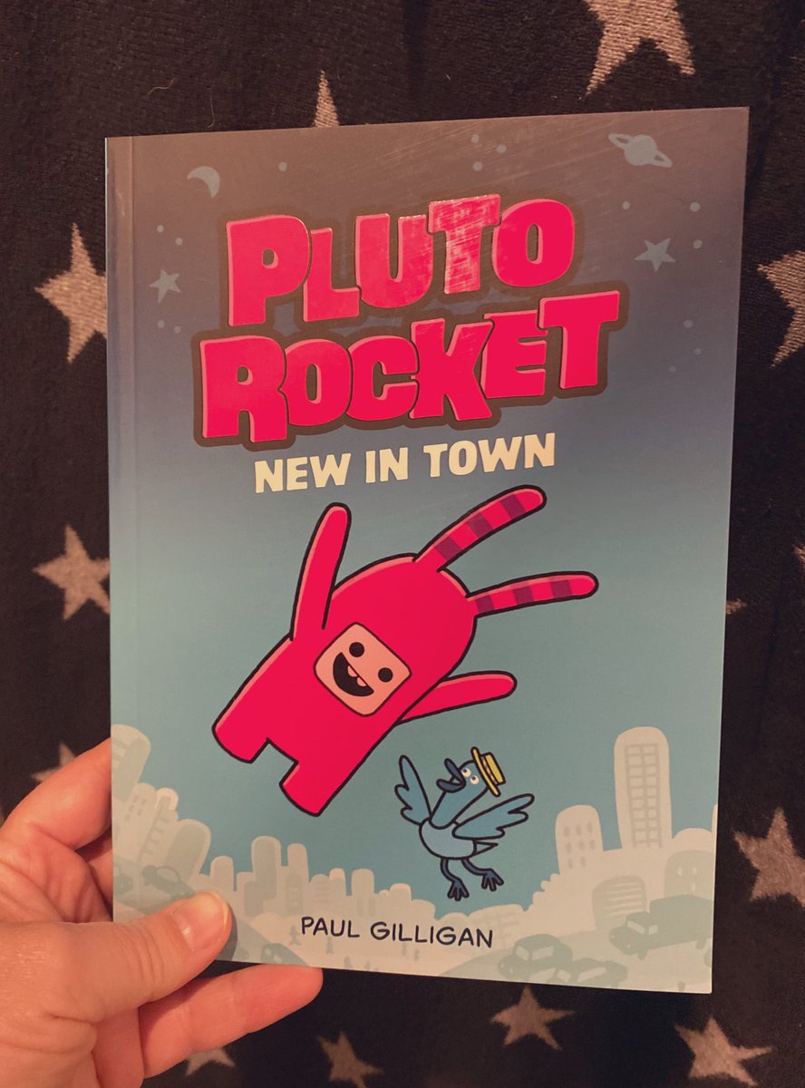 Mrs_McHugh's tweet photo. Tonight I sat down to read six new graphic novels. I enjoyed them all in their own way, but I ended up reading Pluto Rocket: New in Town by @PaulGilligan10 TWICE! Such an easy-to-follow layout & storyline, a lovable friendship, & laugh-out-loud funny convos. 5 stars! 🌟🌟🌟🌟🌟 https://t.co/qYySBvrwCi