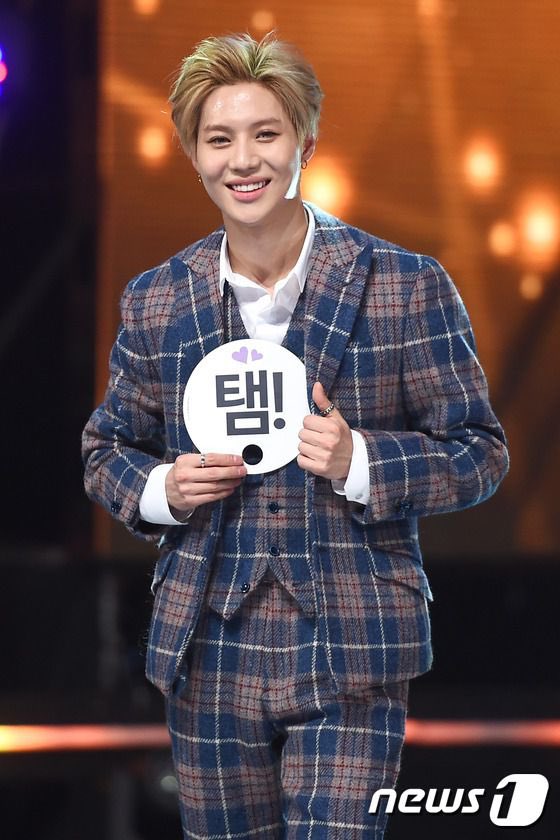 Forever_SHINee's tweet photo. D-49 Taemin 🐥💛

#WaitingForLeeTaemin
#WaitingForOurOnlyAce https://t.co/3VCrGMKmOh