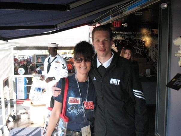 PJBURR88's tweet photo. @keselowski First Daytona I think 2007.🏁 https://t.co/BARkvnPsld