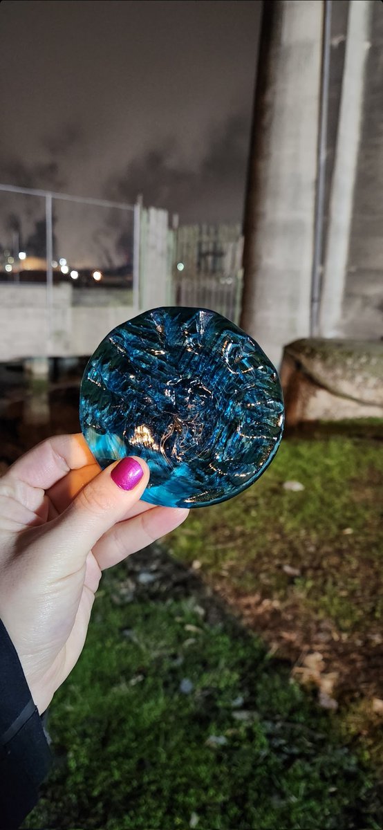 Rashell253's tweet image. Better late than ever. Very long story short, I found this beautiful glass on my birthday this year,Jan 26th. I went swimming for it and realized that the Puget Sound was too damn cold and I had to come back at low tide(1am)to save this beauty. It was well worth it! #monkeyshines