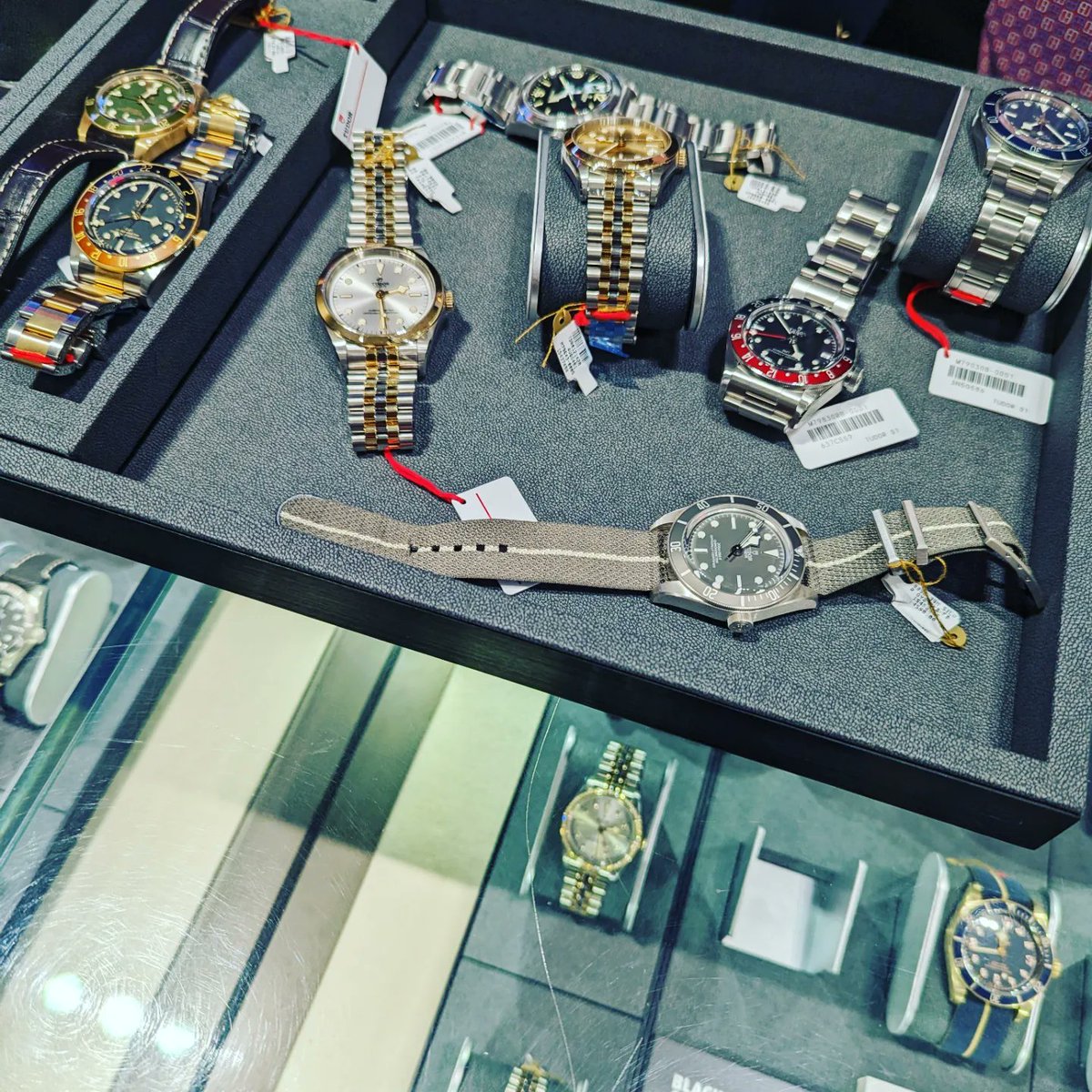 JUDAHontheBEATS's tweet photo. 🤌🏾The only "functions" I go to at my big ole age.
#watchfanatic #watchelovers #watchoftheweek #watchlover⌚ #watchcollector #watchcollection #watchessentials #watchoftheday⌚️ #watchoftheday⌚️ #watchgeek #watchfam #watchfamily https://t.co/WwdWTI4XDM