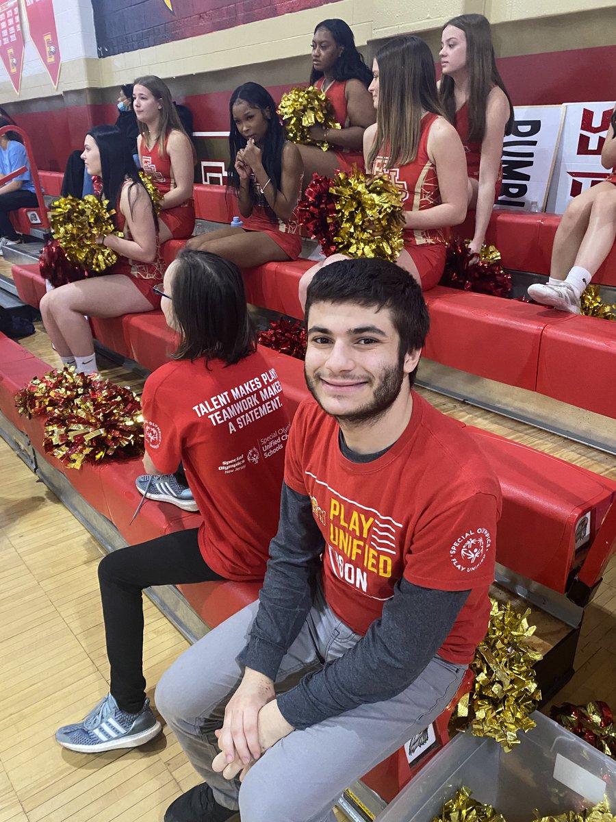 ProjectUnifyEHS's tweet photo. Another great day of Unified Basketball in the Eagles nest.  A tightly contested game and a near buzzer beater game winner.  Even though the scoreboard didn't agree, we were all winners today! @Edison_HS @EHSSouthside @MsCinOB @DiMino_AD https://t.co/LdqQtE5bZ9