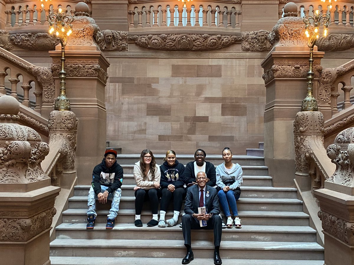 autum915's tweet photo. @BinghamtonCSD BHS Liberty students toured the NYS Capitol Building in preparation for tomorrows ‘23 NYS Advocacy Youth in Government Day. Students will serve as representatives of their region and meet with local senators &amp; assemblymen/women. @nmatz10 @Kevin_Richman @sfiorini28 https://t.co/OQZelQaRGp
