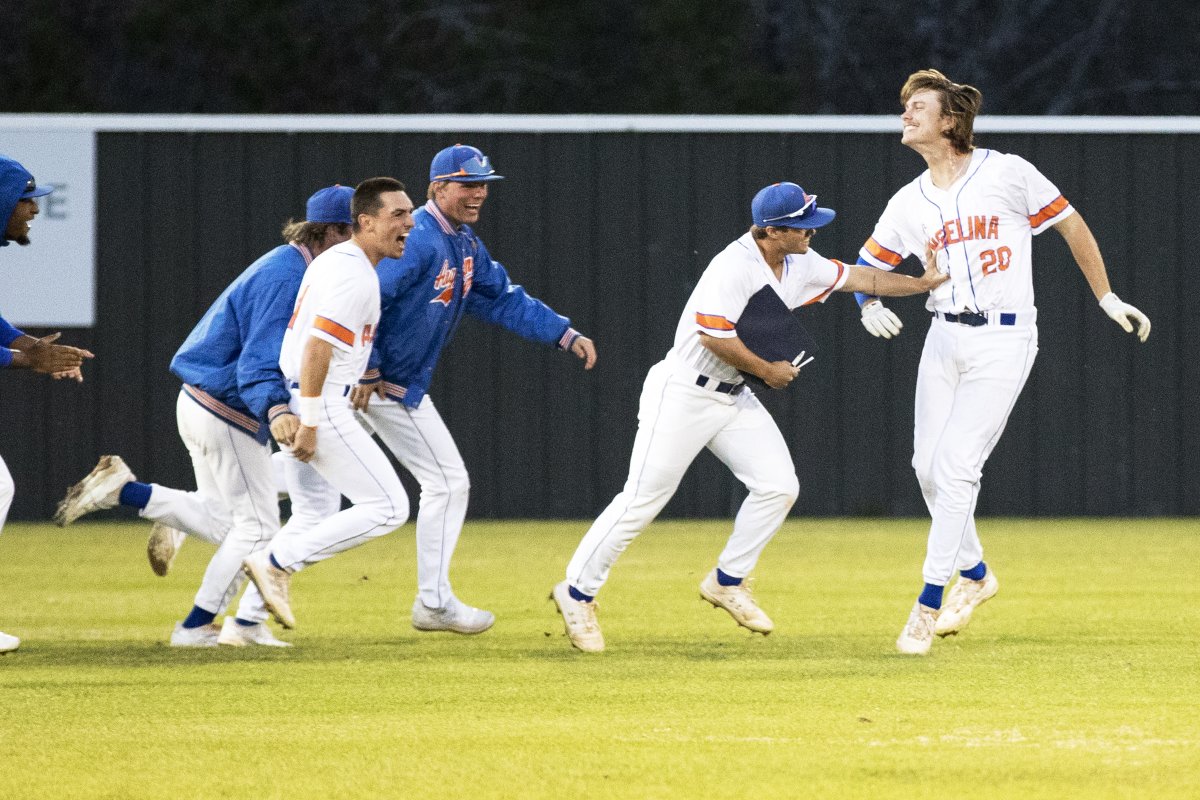 ACAthletics's tweet photo. AC's Sam Hardcastle set off a celebration with his walk-off hit on Monday, giving the Roadrunners a 6-5 win over Blinn College at Poland Field. @angelinacollege @RunnersBSB https://t.co/8lLkrye9Db