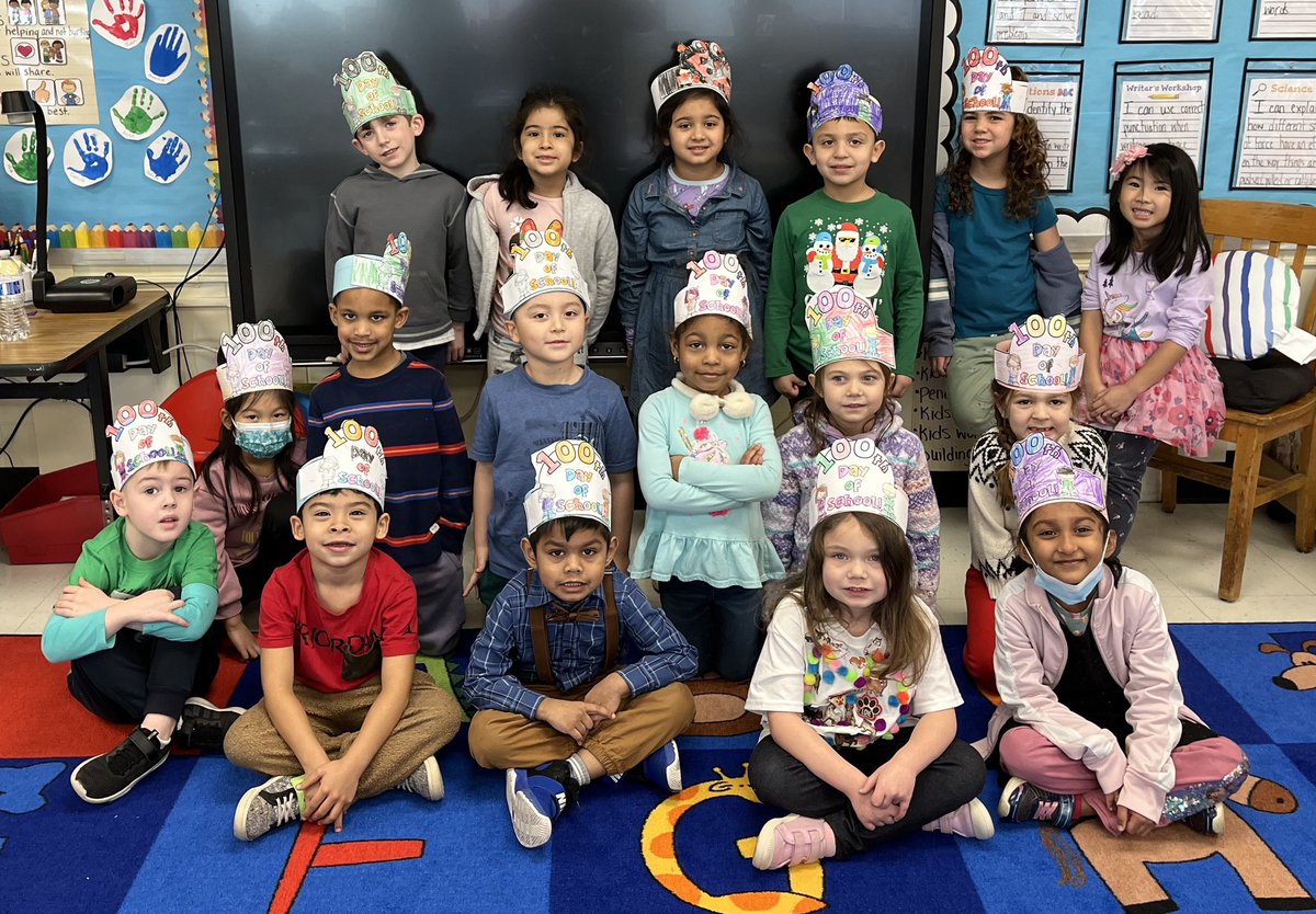 Happy 100th Day of School! We are 💯days smarter! ❤️🐾 <a href="/MinottoMrs/">Mrs. Minotto</a> <a href="/SparkeShines/">J.F. Sparke School</a>