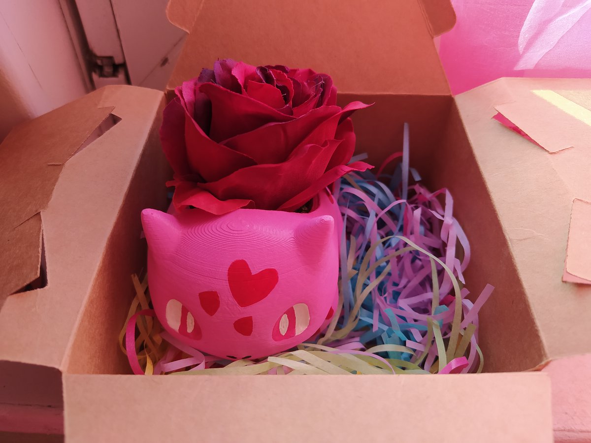 Chiipsie's tweet photo. Bien reçu ce magnifique Bulbi de @ArtLymia aujourd'hui ! J'aime beaucoup cette idée de varier les Bulbis selon la saison :) https://t.co/8BUolY2SbU
