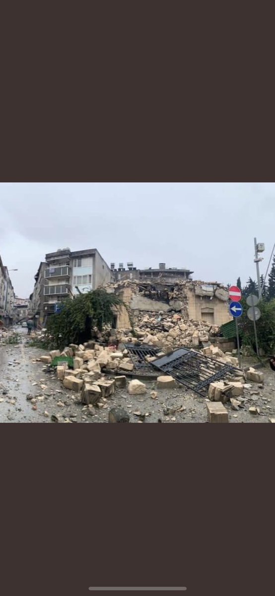 24 saat bile geçmedi üstünden 2fotoğraf arası😢 #antakya