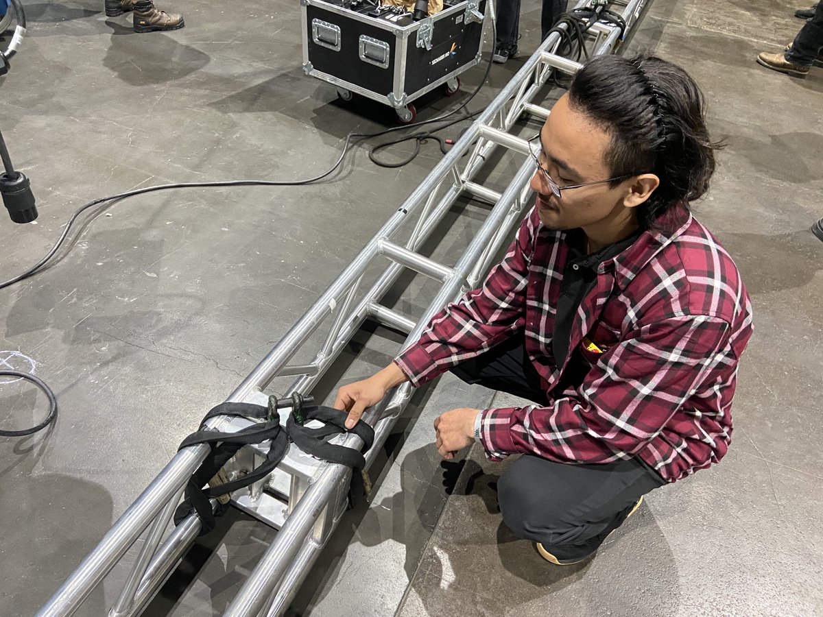 IATSE122's tweet photo. Our veteran #etcp certified riggers are training future riggers at the @SDConventionCtr today. Getting ready for a very busy year.
#IAsolidarity #riggers #stagehand https://t.co/5QvI2stMmU