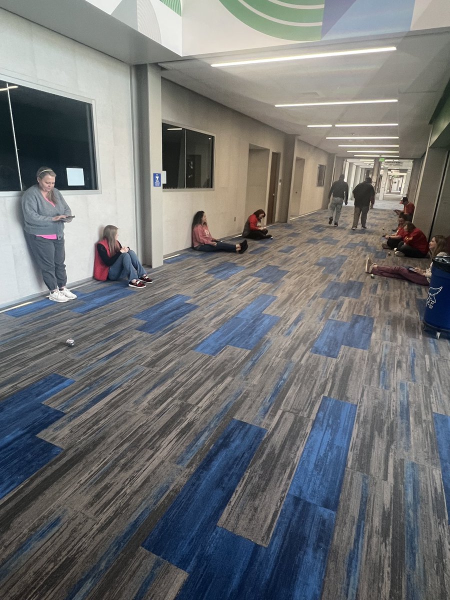 Haley_Kaus's tweet photo. @Sphero fun at #WINFest @USD475! #ThriveIn475 https://t.co/OPc8EeRVE3