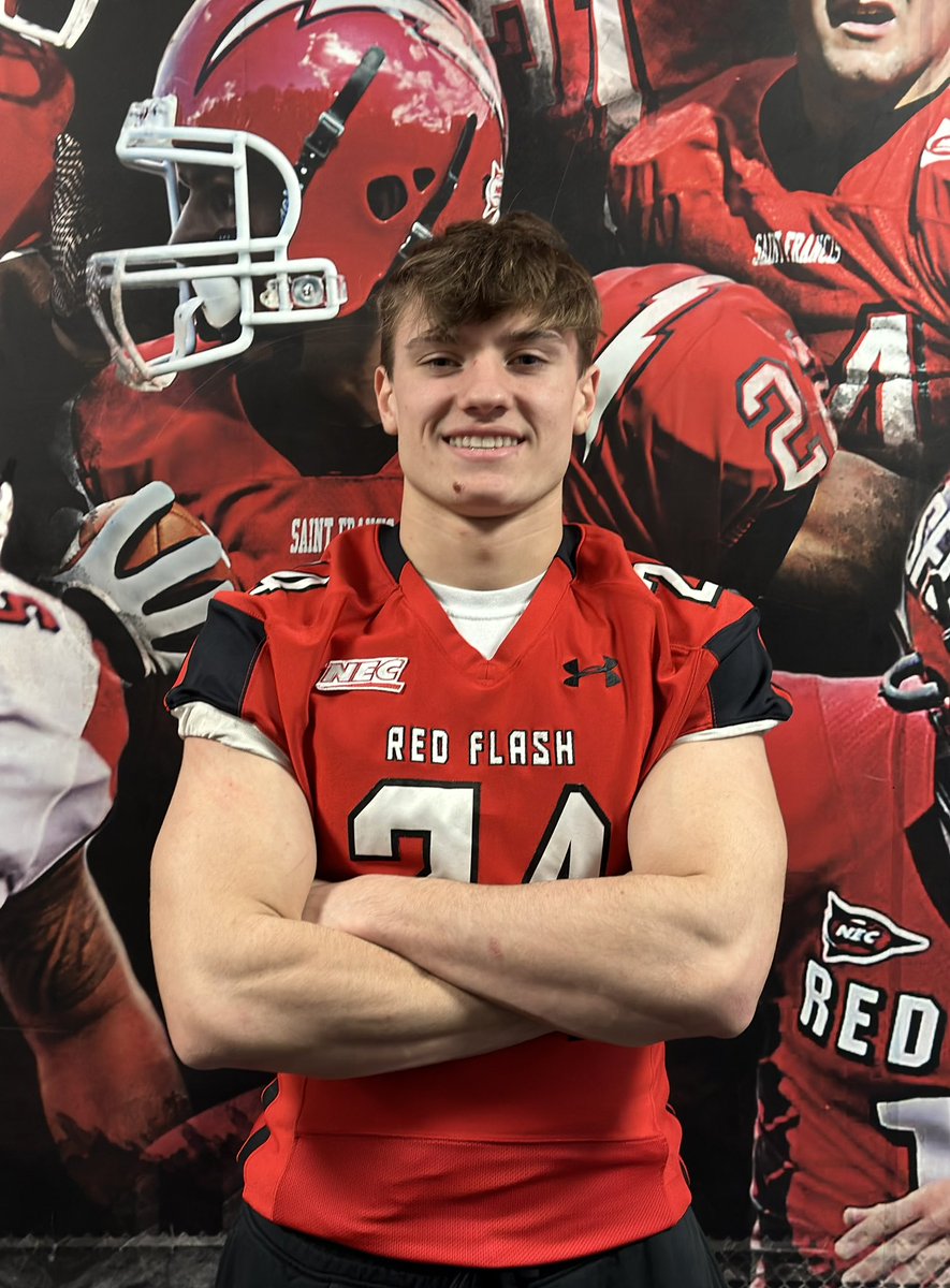 GavinHockenber1's tweet image. 100% committed!! Let’s work! #redflash #sfu @CoachScottLewis @CoachV_SFU @CoachBWright 🔴⚡️