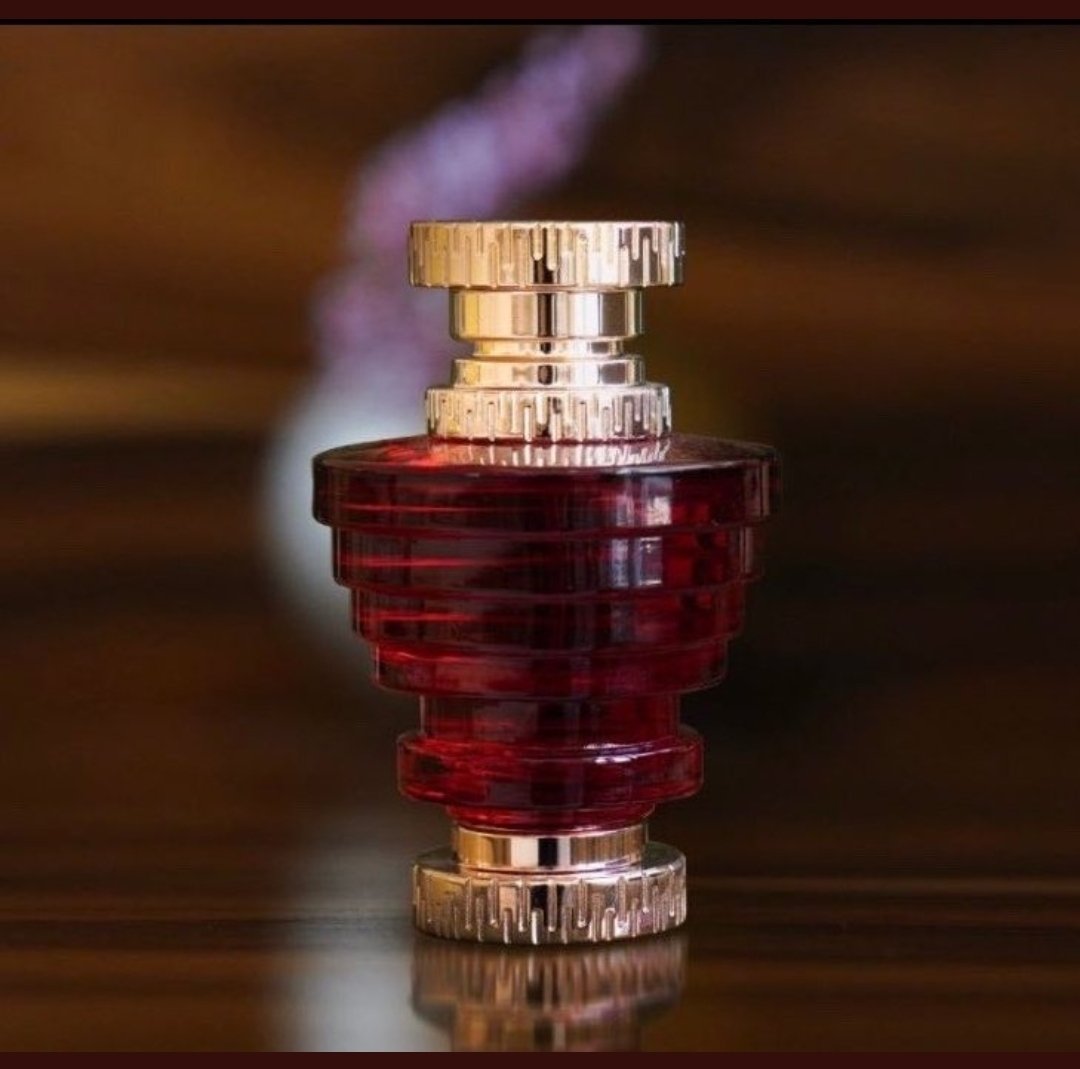 nooosh210's tweet photo. @almajed4oud #الماجد_للعود ياريت لو يجيني عطر رنان  او وود هديه منكم عشان نفسيتي ترتاح لاني تعبت بعد ما توفت امي كانت تحب عطوركم الله يرحمها 😔💔 https://t.co/Cus4rEjThc