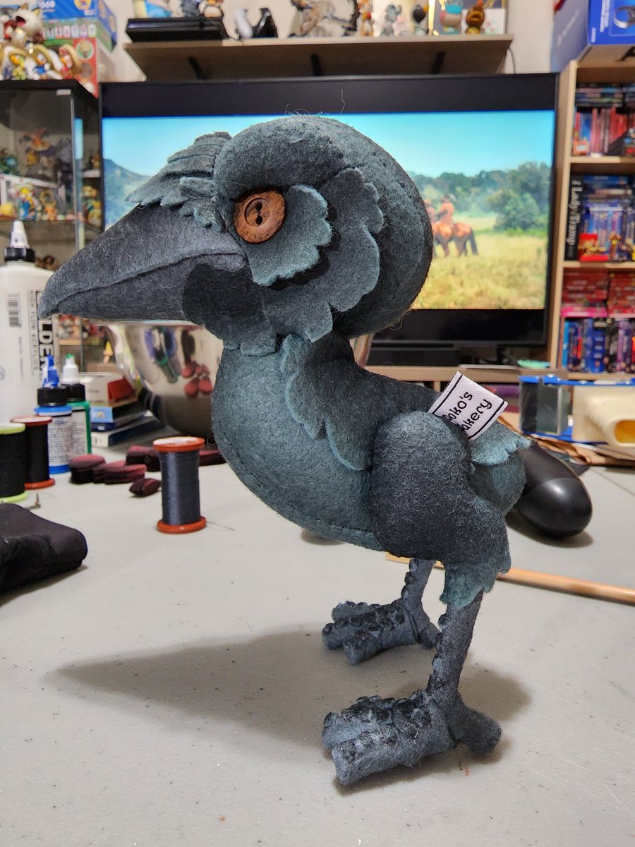 mokobuns's tweet photo. I almost want to create a species of wingless bare booty birds just so I can make a bunch more of these X3 https://t.co/NP7YO2sKhN