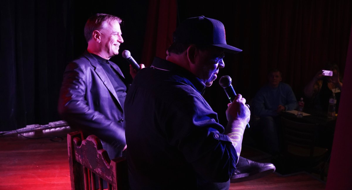 michaeljoel's tweet photo. Enjoyed speaking about #ClioMusic and the @ClioAwards at @SyncSummit last week at @elcidsunset in LA. 
Thanks, @HeatherEvans for this cool 📸 with Mark Frieser from the #SyncSummit stage. https://t.co/XJdRBScON5