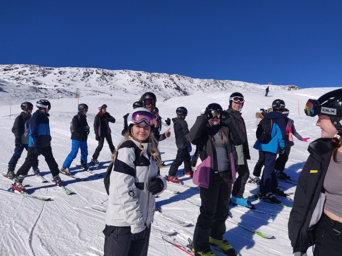 Netherhall Ski Trip 2023 tweet media
