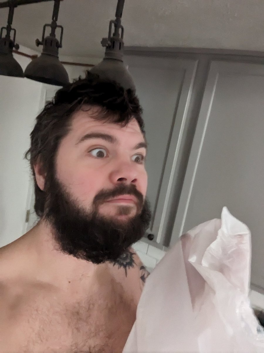Unclebuckit_TTV's tweet photo. All bagged up on a Monday #sweatclub #running #calandar #fitness #streamer @Wendys makes me suffer....but it's tooooo good sometimes https://t.co/4Lg1VPQSmR