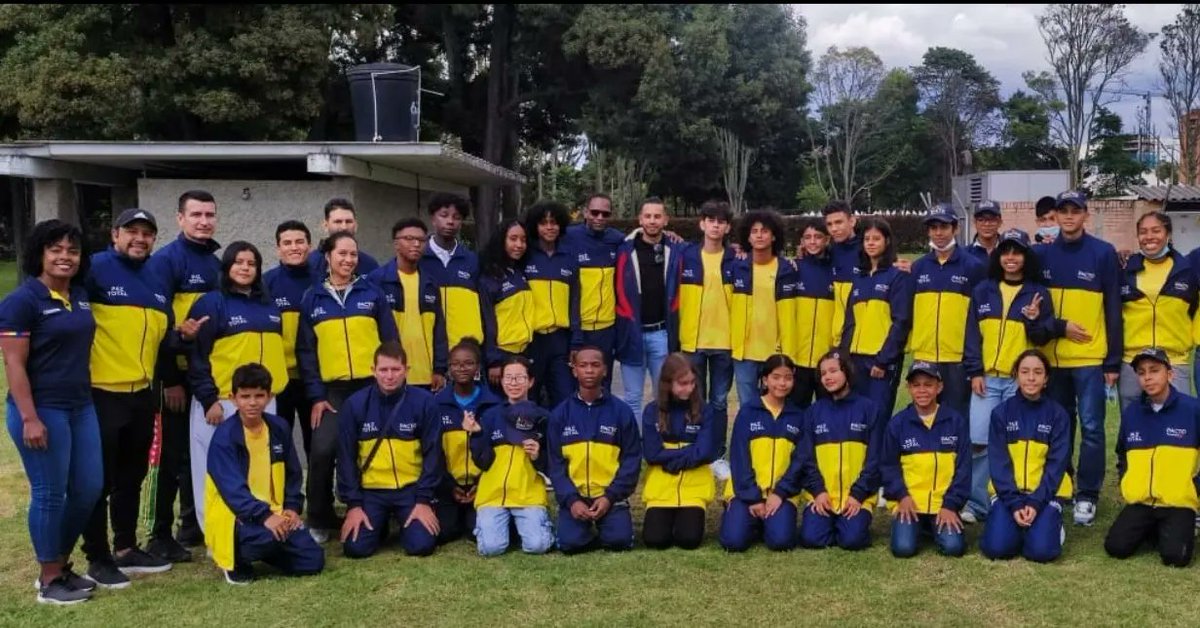 edavid_0820's tweet photo. De esto se trata nuestro #PactoPorElDeporte . Trabajamos con el compromiso de llegar a todo el territorio nacional y formar las nuevas generaciones. Este es el campamento de entrenamiento de taekwondo infantil con el que iniciamos esta semana en Sogamoso. 

@MinDeporteCol https://t.co/QeJqrG0KEv