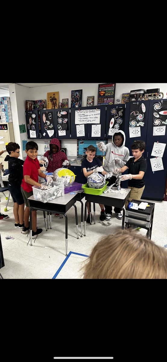Williams_Chiles's tweet photo. Students have been learning about space and the objects in our solar system. Using their knowledge, students built their own model of our solar system to display in class. @HCPSElemScience @WeAreHAEST @ChilesElem @HillsboroughSch #spaceiscool #5thgradeisthebest #sciencerocks https://t.co/NVF4wNqWZx