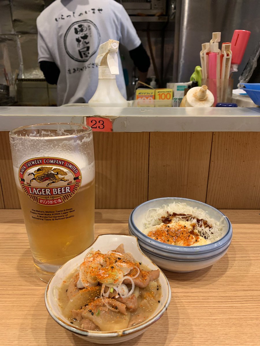 GJuumin's tweet photo. 久々に #晩杯屋 行きました。この分厚い豚カツ350円って、スーパーより安くねえか？やはり実力派ですな。 https://t.co/lKCw0IRmYY