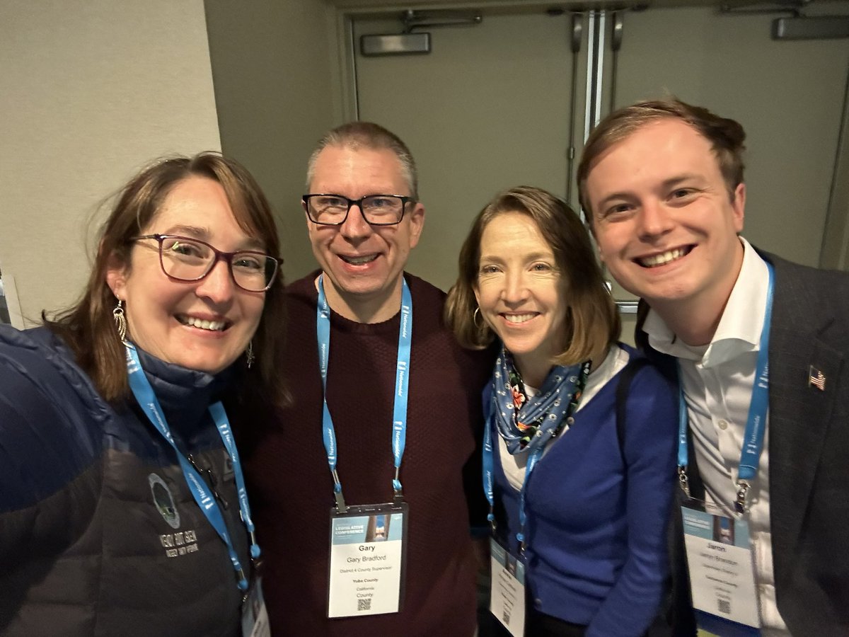 YubaSupBradford's tweet photo. A few of the California County Supervisors fully engaged at @NACoTweets #NAColeg 

@supervisoraskew from #monterey
@YubaSupBradford from @YubaCounty 
@AnneCottrell from @CountyofNapa 
@jaronbrandon from @TuolumneCountyC https://t.co/XBYXvDOKjZ