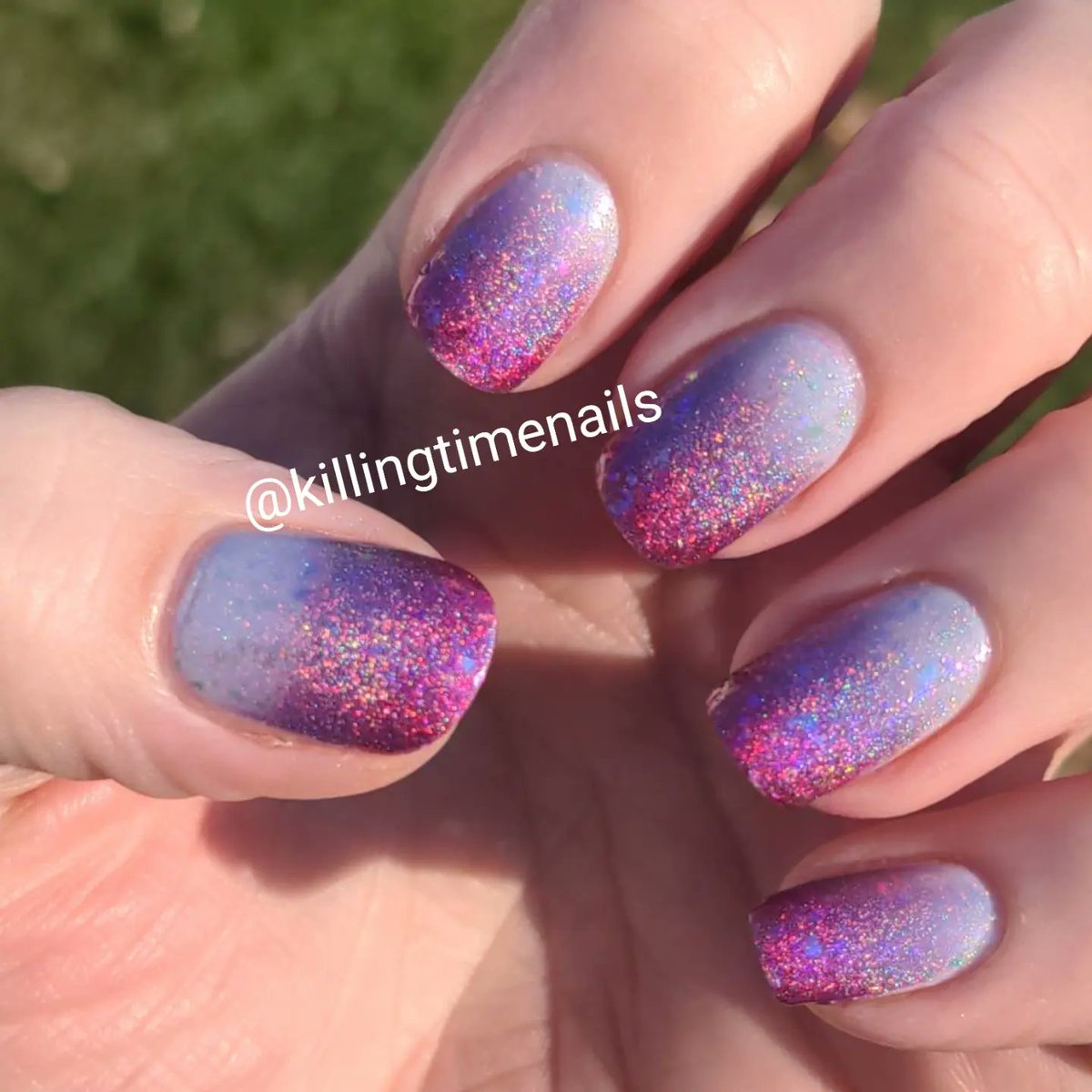 kaylamaeNOT's tweet photo. @holotaco @logical_not 

Just a fancy little linear holo gradient 💖

Featured Guest
Pink Fizz
Hot-wire Pink
Aurora Unicorn Skin 

Killingtimenails on insta 😁 https://t.co/PmsWLlYSF1