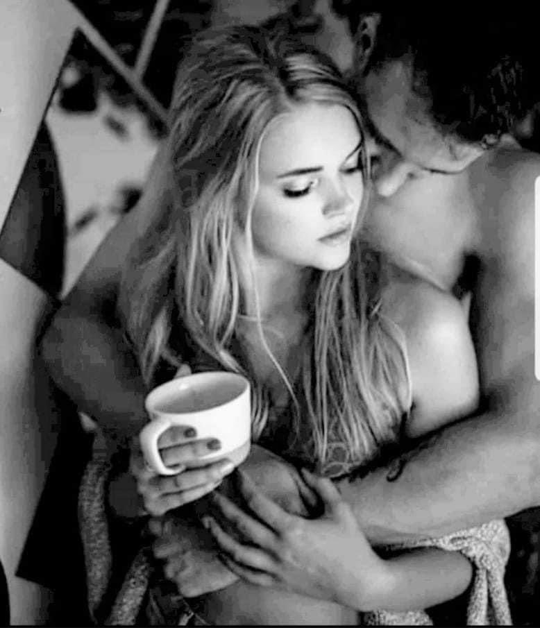 SALAMAFARS's tweet image. برغم عشقي للعطور  . .
ألا أن أكثر العطور تجذبني 
هو عطر  انوثتك
 يا انَ ـ  ُu ٓ ـ ـْتِ....