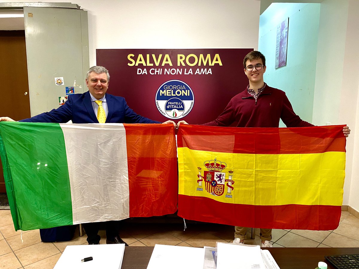 paulsito's tweet photo. Enhorabuena a mis amigos de @FratellidItalia por su victoria en las elecciones regionales tanto en Lazio como en Lombardía.👏🗳
Sigamos su ejemplo🇪🇸🤝🇮🇹
"I giovani d’Europa uniti in un sol coro
Europa Nazione Nazione sarà"🎶⚔️
#PrimoPartito
#CuidemosEuropa https://t.co/AJbvjeitGr