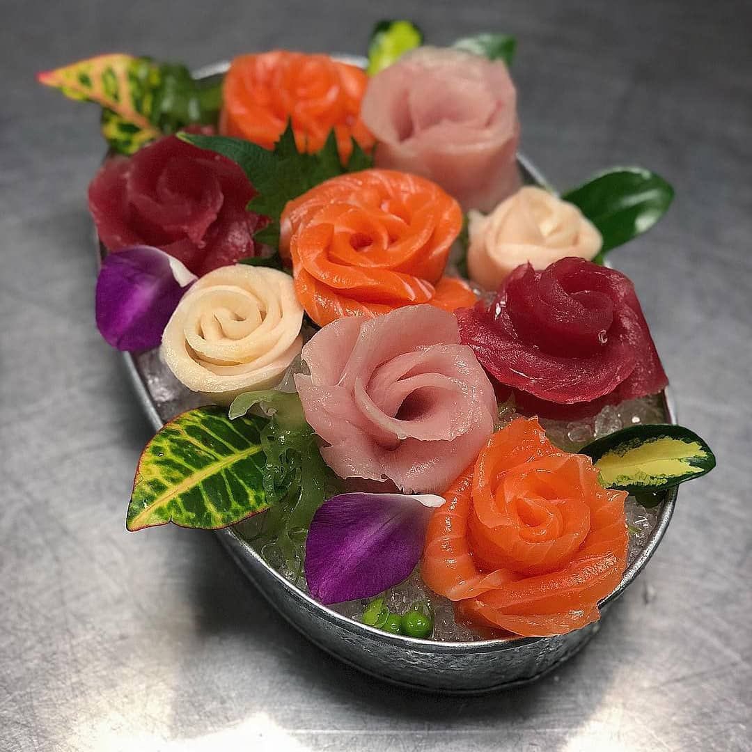 kimstew_edu's tweet photo. @OKWildlifeDept FLOWERS 👏 MADE 👏 OF 👏 FISH 👏 https://t.co/YIhZziibDH