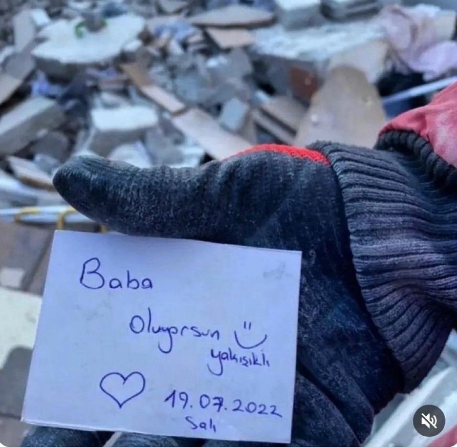 bhr60's tweet photo. Acımız o kadar derin ki bu derinlik hepimizi boğuyor https://t.co/7PxMo1hSkN