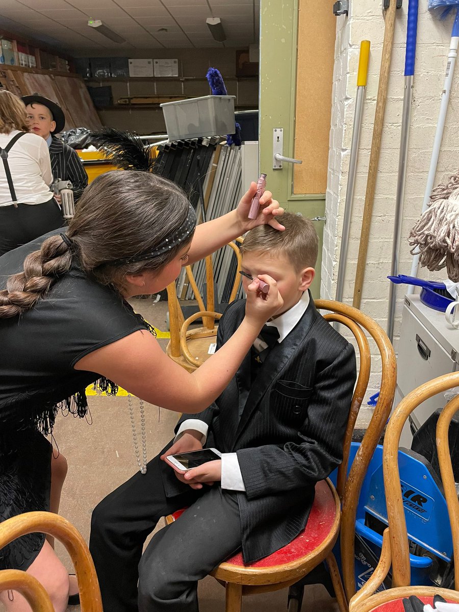 CaerleonComp's tweet photo. Outstanding first night of Bugsy Malone. Lots going on backstage & Front of house #mrmeredith #mrdyer #mrsemery #mrsmuggleton #mrscorken as well as the great performances on stage. If you are coming tomorrow we can recommend the popcorn and nachos.
#maximisingpotential https://t.co/kTy4ulG2Tx