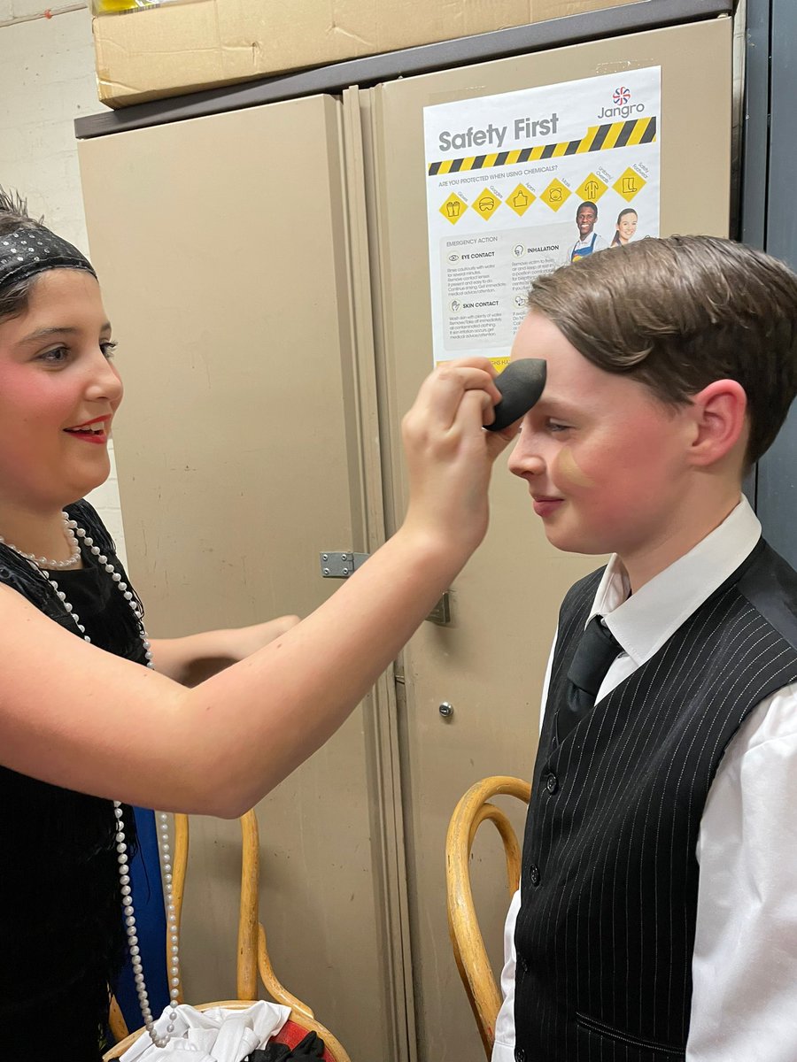 CaerleonComp's tweet photo. Outstanding first night of Bugsy Malone. Lots going on backstage & Front of house #mrmeredith #mrdyer #mrsemery #mrsmuggleton #mrscorken as well as the great performances on stage. If you are coming tomorrow we can recommend the popcorn and nachos.
#maximisingpotential https://t.co/kTy4ulG2Tx